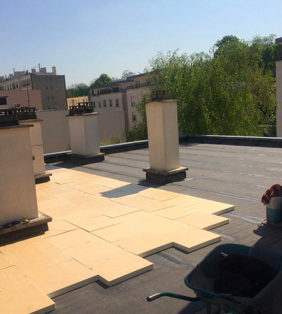 Nettoyage et demoussage de toiture à Rosny-sous-Bois (93110) en Seine-Saint-Denis (93)